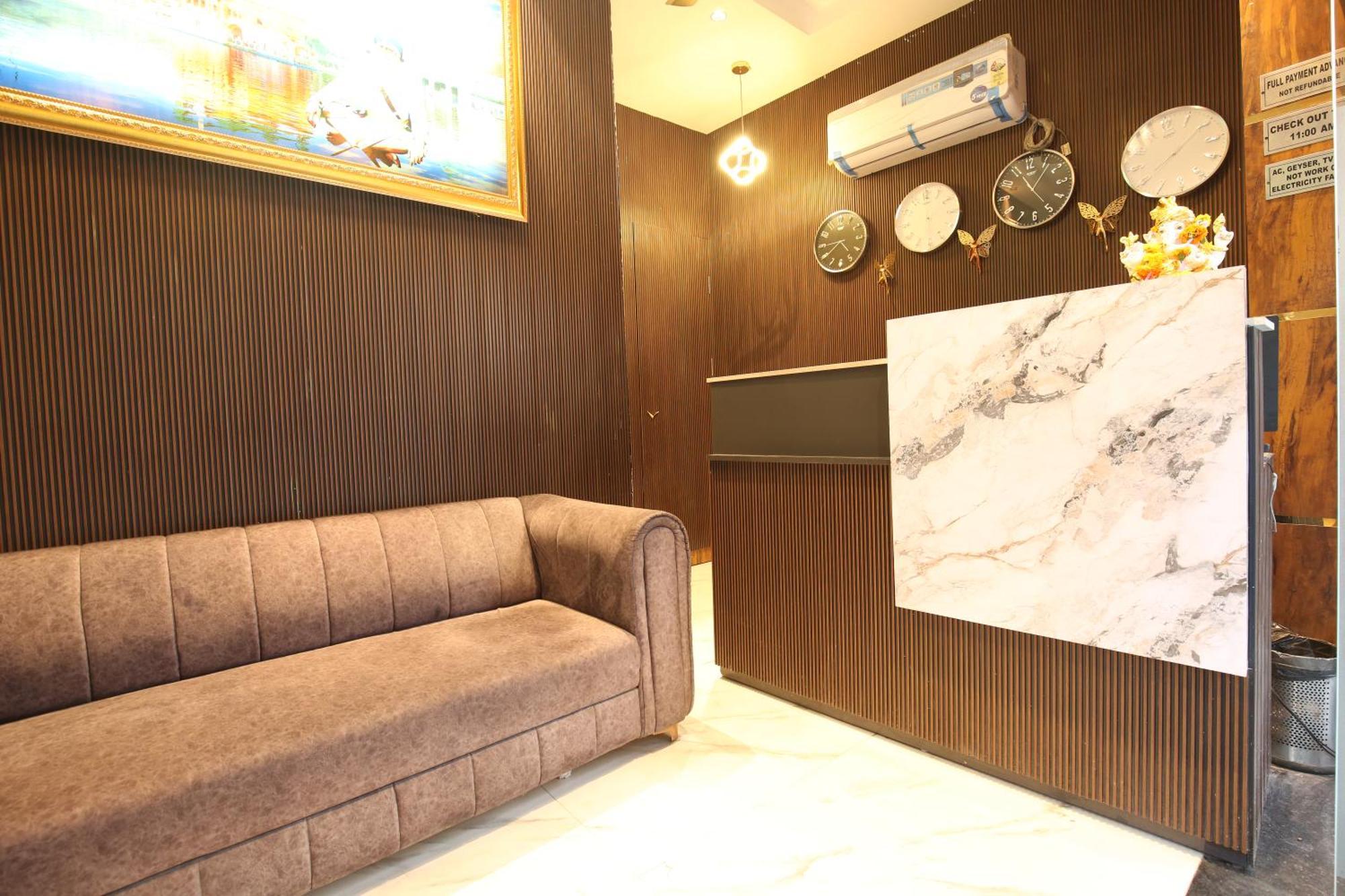 Hotel Holiday First 300 Meter From Golden Temple Amritsar Eksteriør billede